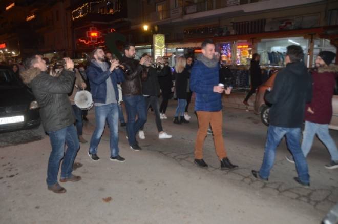 Πατινάδα του ΕΛΠΧ ΟΡΜΟΣ στην πόλη της Καστοριάς ( φώτο - video )